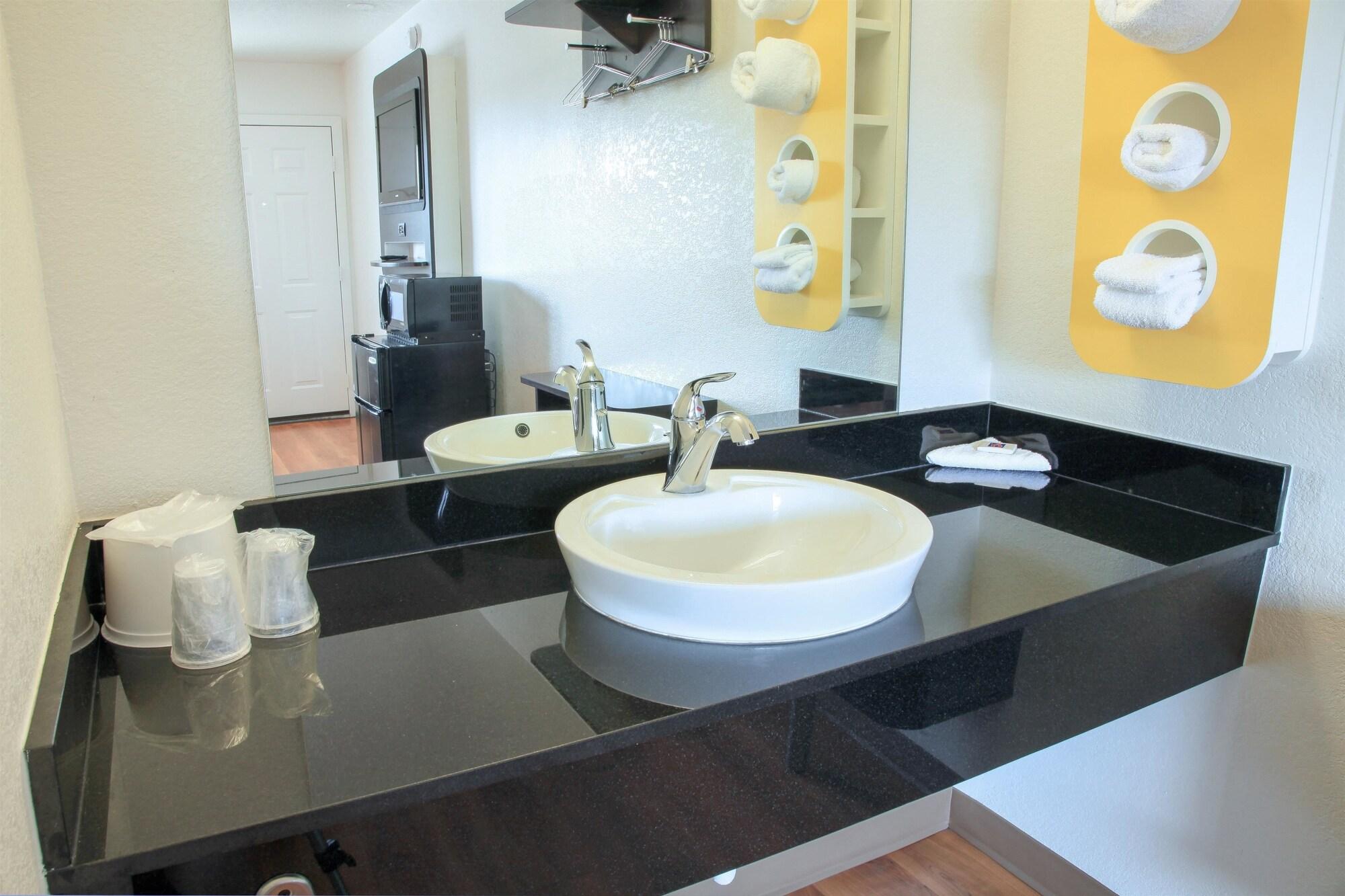 Motel 6 Old Town Scottsdale Fashion Square Extérieur photo