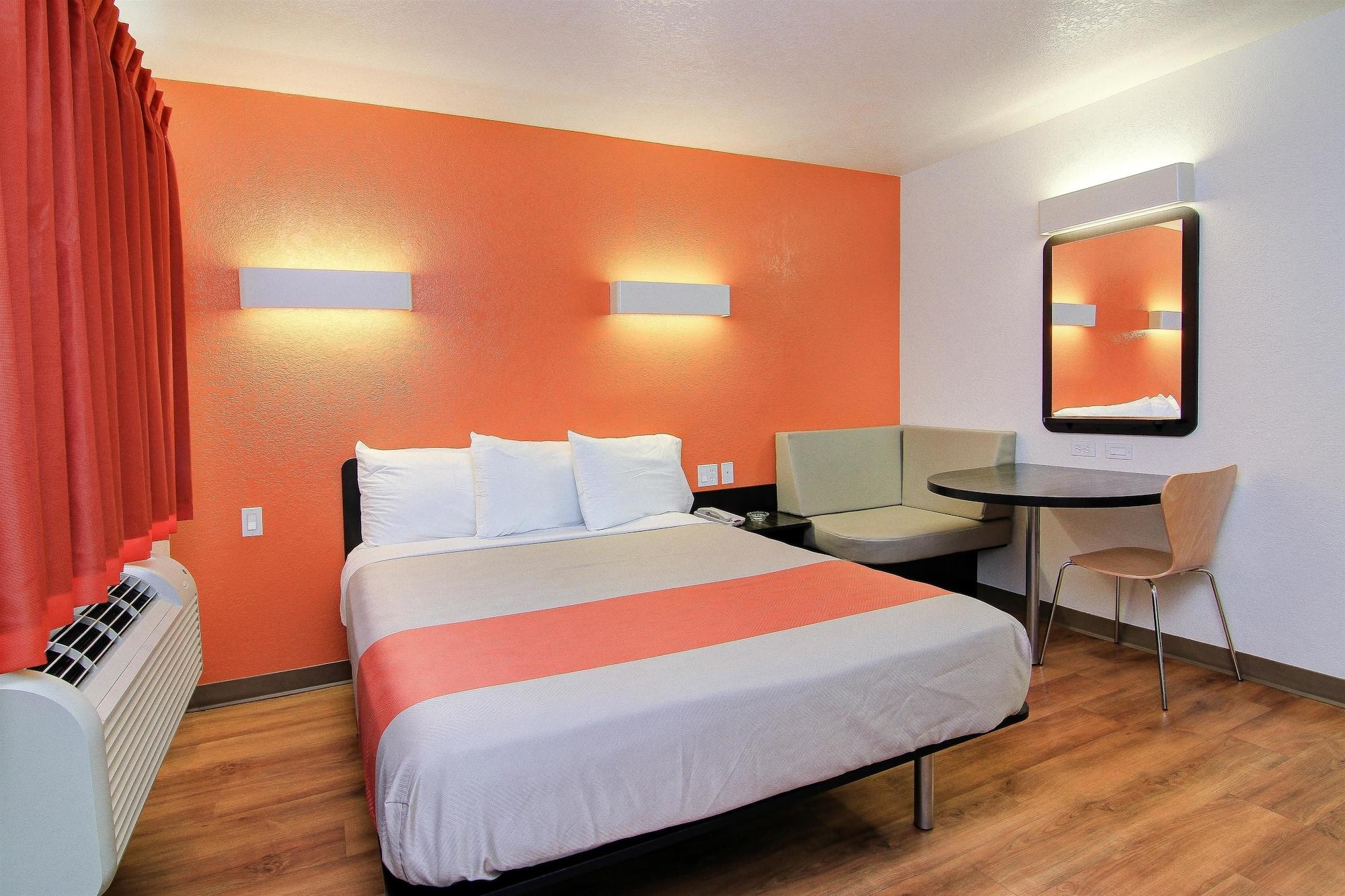 Motel 6 Old Town Scottsdale Fashion Square Extérieur photo