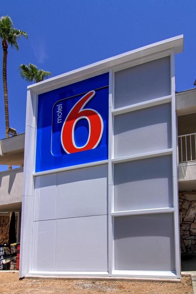 Motel 6 Old Town Scottsdale Fashion Square Extérieur photo