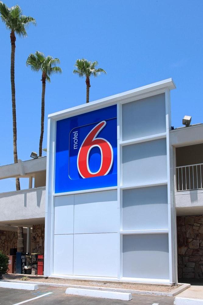 Motel 6 Old Town Scottsdale Fashion Square Extérieur photo