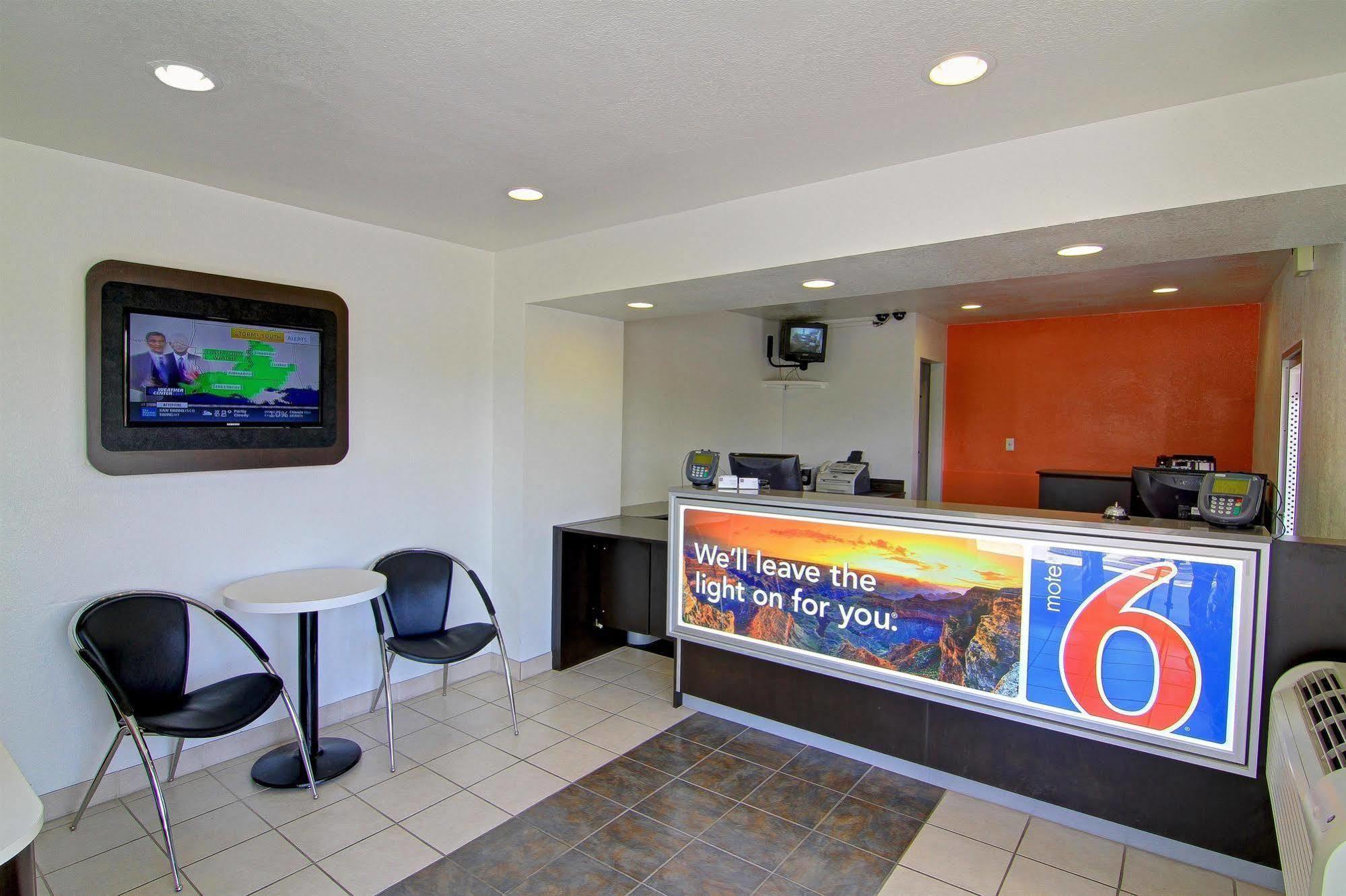 Motel 6 Old Town Scottsdale Fashion Square Extérieur photo